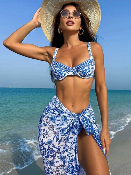 Frauen Badebekleidung Peattan 3 -teiliges Bikini Set Blue Bikini Push Up Koreaner Badebekleidung Stil Vintage Badeanzug Damen Frauen Beachwear Sets Y240429