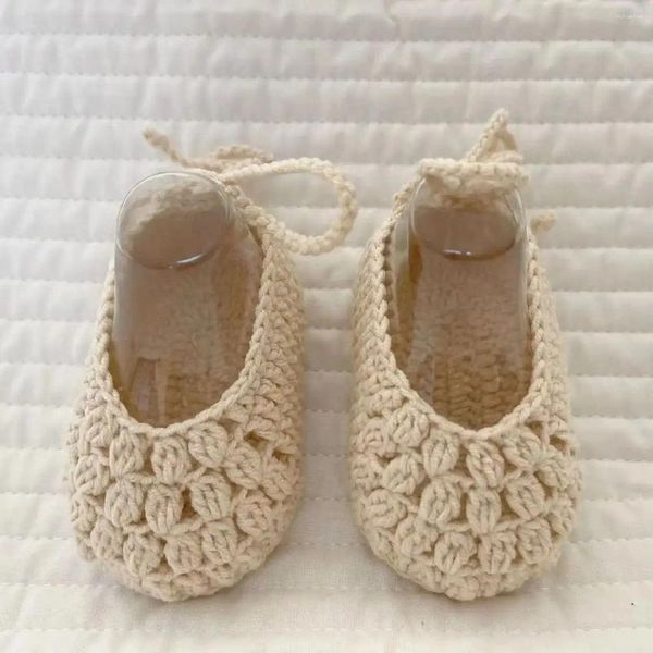 Erste Wanderer schöne geborene Socken Baby Baumwollgestricke Schuhe Männliche und weibliche Sommerstrandwolle handgefertigt