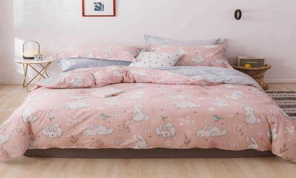Белый кролик кролик розовый одеял на комплект хлопковой кроваток для близнецы короля с плоским листом.