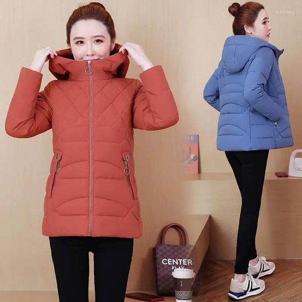 Casacos de trincheira femininos feminino inverno estilo elegante fino ajuste com capuz curto algodão parkas versátilespessado quente qualidade wearjacket 2024