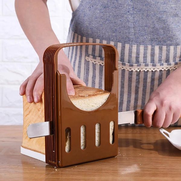 Strumenti di cottura Guida per tagliare il pane pieghevole Affettatrice per toast Supporto in plastica per affettare Bakeware Spessore regolabile per uso domestico