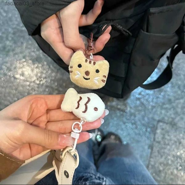 Anahtarlıklar kornonlar komik peluş kedi balık anahtarlık okul çantası kolye bebek sevimli peluş çanta asılı aksesuarlar bebek anahtar zinciri çift anahtarlık hediyeleri q240201