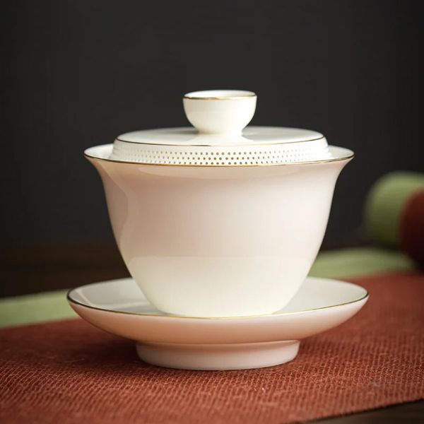 High-end in porcellana bianca Zuppiera da tè Set da tè in ceramica Kung Fu Tazza da tè Pneumatici sottili Dispositivo per tè a bolle Gaiwan Tazza da tè Tazza da tè 240118