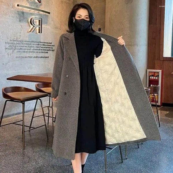 Trench da donna Piumino d'anatra bianco nero Piumino femminile autunno e inverno Doppiopetto Cappotto in tweed ispessito di media lunghezza Quattro