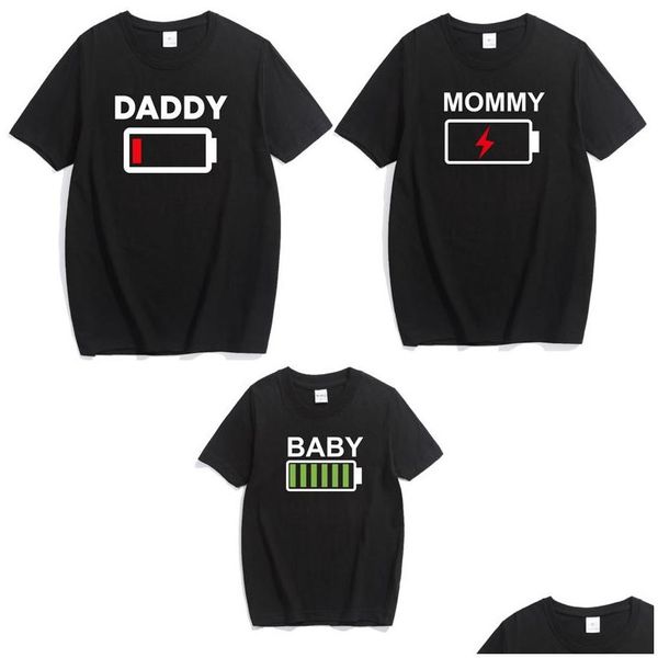 Abiti coordinati per la famiglia Vestiti Look Outfit Divertente Batteria Papà Mamma Ragazza T-shirt per papà Mamma Me Baby Boy Drop Delivery Bambini Matern Dhxz4