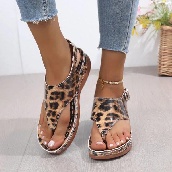 Sapatos de vestido Grande tamanho redondo cabeça clip toe grosso único leopardo cunhas com estilo estrangeiro confortável antiderrapante sandálias resistentes ao desgaste mulheres