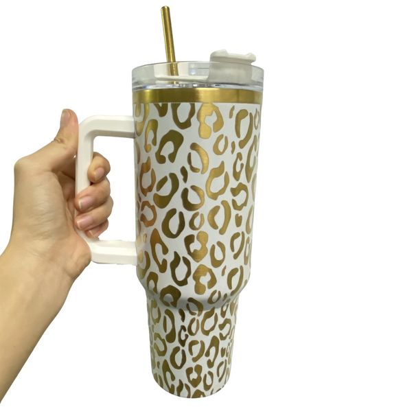 Bicchiere per tazze da 40 once di design dorato con coperchio in cannuccia Bicchieri dorati Tazza termos per caffè in acciaio inossidabile con logo
