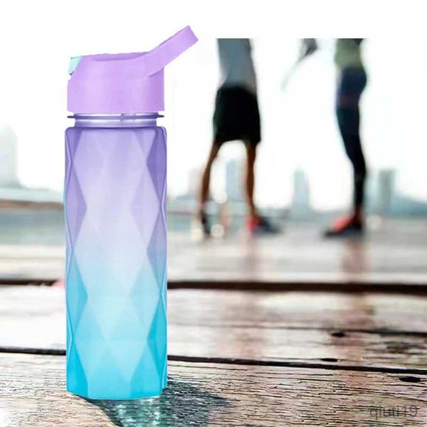 Thermoses 600 ml Farbverlauf-Sportwasserflasche für Mädchen, Kunststoff-Wasserflaschen mit Strohhalm, tragbare Trinkflasche für Outdoor-Reisen, Fitnessstudio