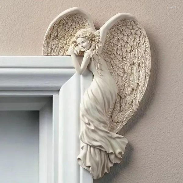 Figurine decorative Simpatiche ali d'angelo Regalo per la casa Artigianato in resina Cornice per porta Ornamento Decorazione della stanza Decorazione per interni ed esterni fatta a mano