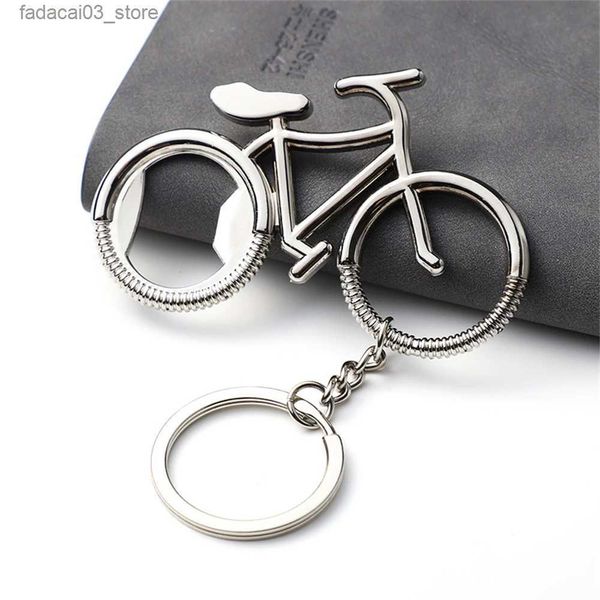 Anahtarlıklar Landards 1pc Creative Bisiklet Keychain Taşınabilir Metal Bisiklet Şeklinde Bira Şişesi Açıcı Bisiklet Tutkumları İçin Anahtar Yüzükler Erkek Hediyeler Bar Aracı Q240201