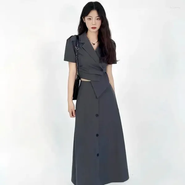 Abito a due pezzi UNXX Blazer estivo Minigonna Donna Moda coreana Office Lady Elegante set di maniche a sbuffo con design a bottoni chic