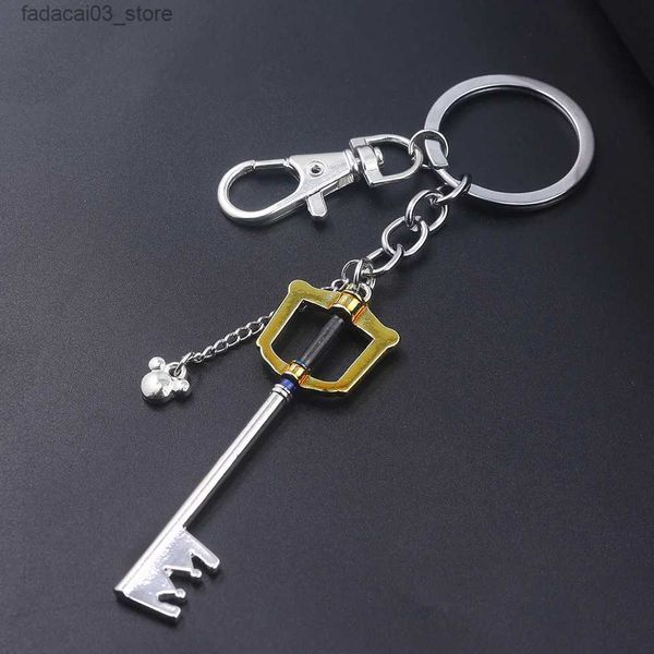 Chaveiros Lanyards Jogo Kingdom Hearts Sora Key Keychain Keyblade Arma Modelo Removível Metal Keyring Homens Carro Mulheres Saco Acessórios Jóias Q240201