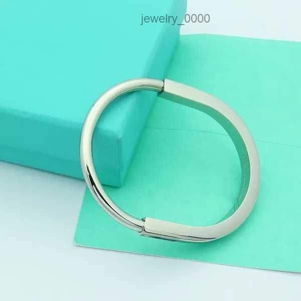 Designer de bloqueio pulseira titânio aço em forma de u pulseira para mulheres e homens jóias de luxo eqi4