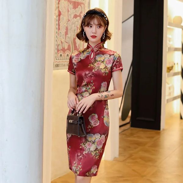 Vintage Kleid für Frauen Streetwear Frauen Bekleidungsfeier Chinesisch Cheongsam Qipao Mode Kleidung lässig Elegant ethnischer Stil 240126