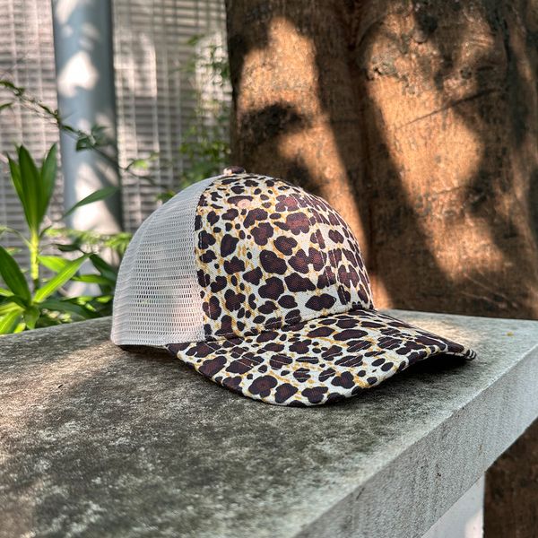 Cappello da compleanno leopardo per adulti 25 pezzi Cappellino da camion estivo con stampa magazzino USA DOMIL106-1116