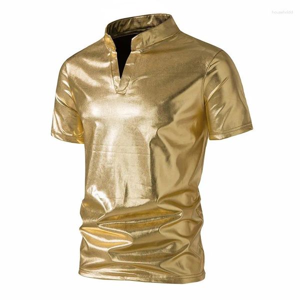 Мужские футболки, мужская золотая блестящая рубашка с воротником Генри, модная футболка с коротким рукавом с металлическим покрытием для ночного клуба, дискотека, костюм в стиле хип-хоп 2024