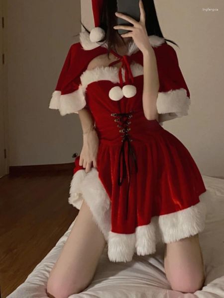 İş elbiseleri kırmızı seksi üç parçalı Noel seti kadınlar Kore partisi mini etek takım elbise yıl 2024 sırtsız elbise tatlı şal Japon şapkası