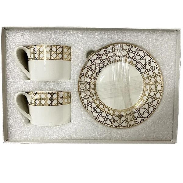 Tazze da tè Coffee Mate Tazza e piattino Piatto con motivo Set 2 pezzi Set Box Catering Bone China Multistyle Simple Ceramic Tiki 240130