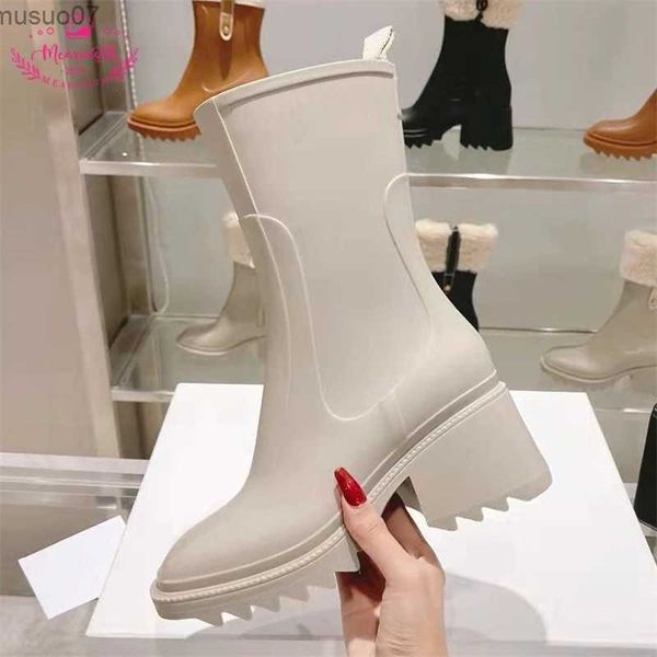 Botlar Tıknaz Topuk Yağmur Botları Kadınlar için Kalın Sole Platform Ayak Bileği Botları Tasarımcı Kış Chelsea Botlar Bayanlar Kauçuk Boot Yağmur Ayakkabıları