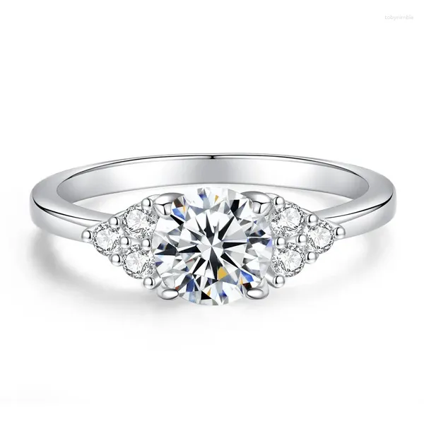 Anéis de cluster Branco Ouro 1CT Moissanite Anel para Mulheres Espumante Laboratório Crescido Diamante Casamento Banda S925 Sólida Jóias de Prata Atacado