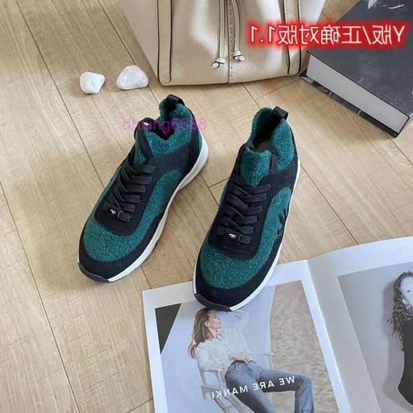 Designer mulheres chaneles sapatos de couro elástico botas curtas sapatos pai sapatos femininos na moda tecido malha respirável esponja bolo sola grossa meias esportivas sapatos 6cz9