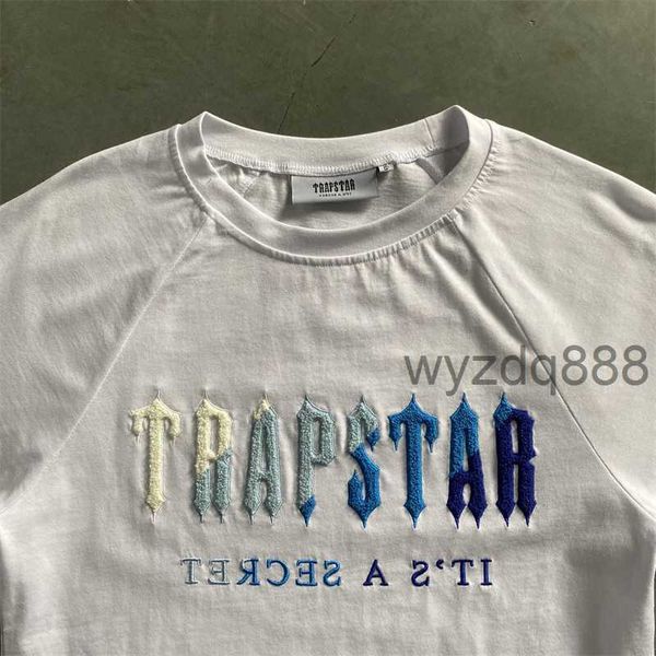 613s Mens Camisetas Verão Camiseta Trapstar Terno Curto 2.0 Chenille Decodificado Rock Candy Sabor Senhoras Bordado Bottom Tracksuit Camiseta 0JCH