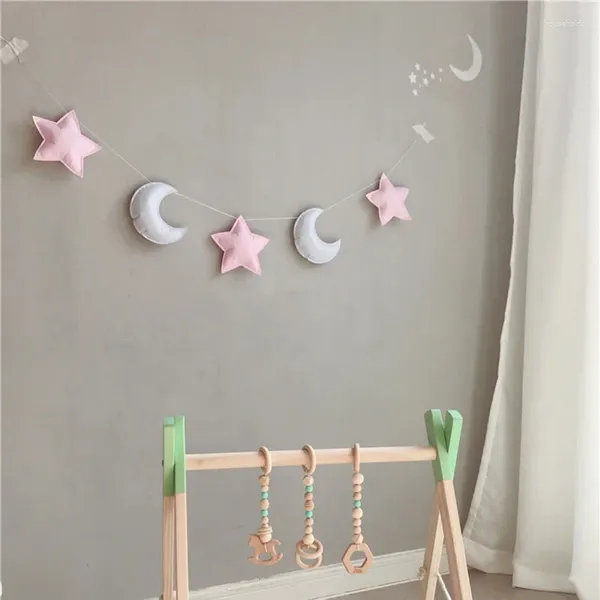 Figurine decorative Tessuto in feltro nordico String Star Ghirlanda Party Banner Tenda Tappetino Baby Shower Stamina Ornamento Camera dei bambini Appeso a parete