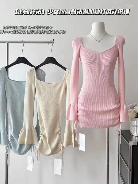 Abiti casual Eleganza francese Abito da fata lavorato a maglia Corsetto di moda Manica svasata Diamanti Abiti Anni 2000 Estetica Dolce Streetwear Ragazza Mori