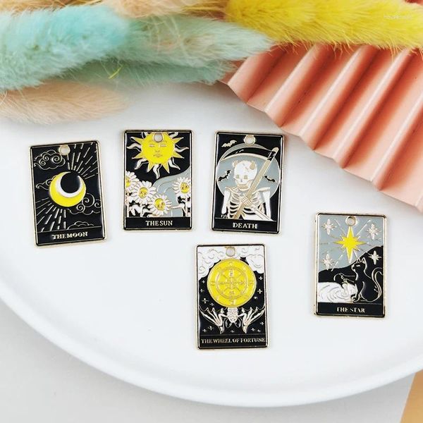 ApeUr 10 Stück/Packung Tarot-Karte Emaille Metall Tod Sun Star Anhänger für Frauen Ohrring Schmuck DIY Herstellung Zubehör