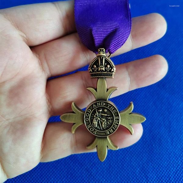 Broschen Britische Royal Queen WWII Militär Kreuz Abzeichen Medaille Brosche Kleidung Zubehör Pins Schmuck Anhänger Geschenke Souvenir