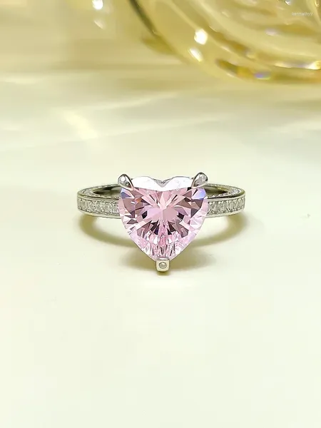 Anéis de cluster elegante e doce rosa diamante amor puro anel de prata conjunto com geometria de alto carbono corte jóias de casamento