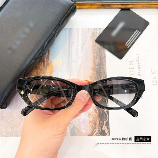 2024CHANEL CC Lüks Tasarımcılar Güneş Gözlüğü Kedi Gözleri Pırıltı Polaroid Lens Kadınlar Erkek Goggle Kıdemli Gözlük Mektubu Çivili Elmas Güneş Gözlüğü Büyük Ayna Çerçevesi