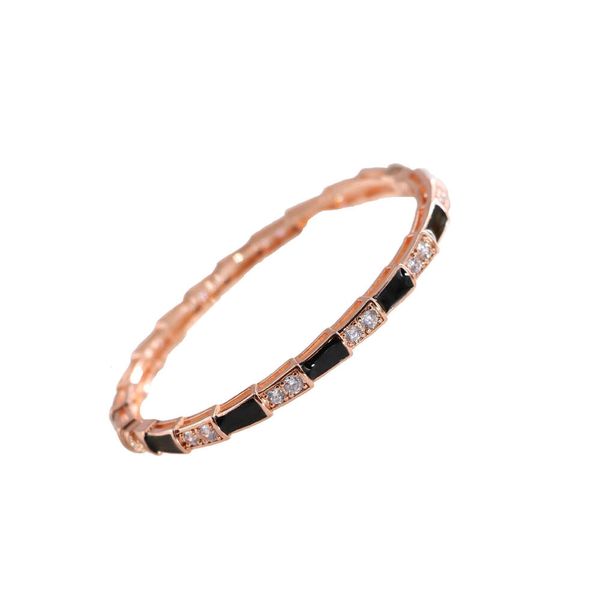 Bulgarilies Bracciale Designer Lusso Moda Donna Ornamenti di qualità originale Osso di serpente di bambù intarsiato con bracciale gocciolante di olio di diamanti Stile amanti