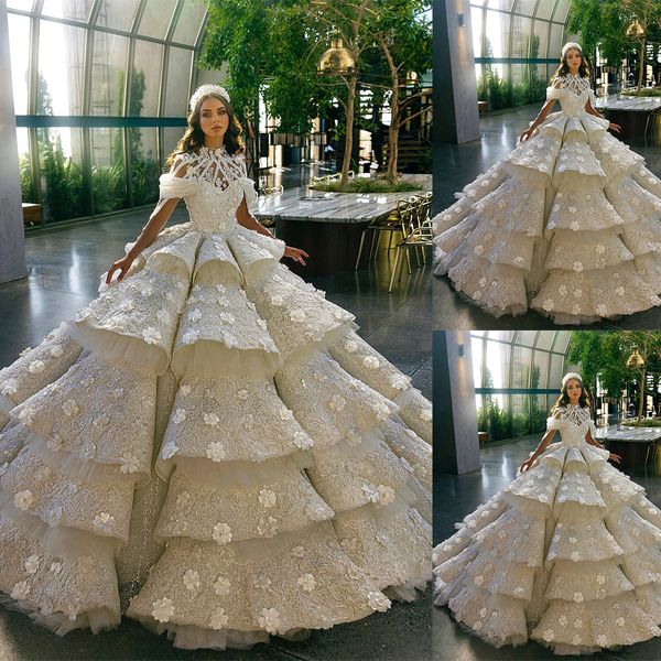 Wunderschöne Ballkleid-Brautkleider mit hohem Kragen und langen Ärmeln, Pailletten, 3D-Applikationen, Stufen, Sweep-Zug, Prinzessinnen-Hochzeitskleider nach Maß