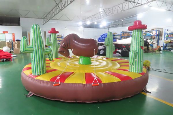 Atacado ao ar livre popular crianças cactus inflável bungee bull engraçado esporte rodeo touros jogos para jogos interativos