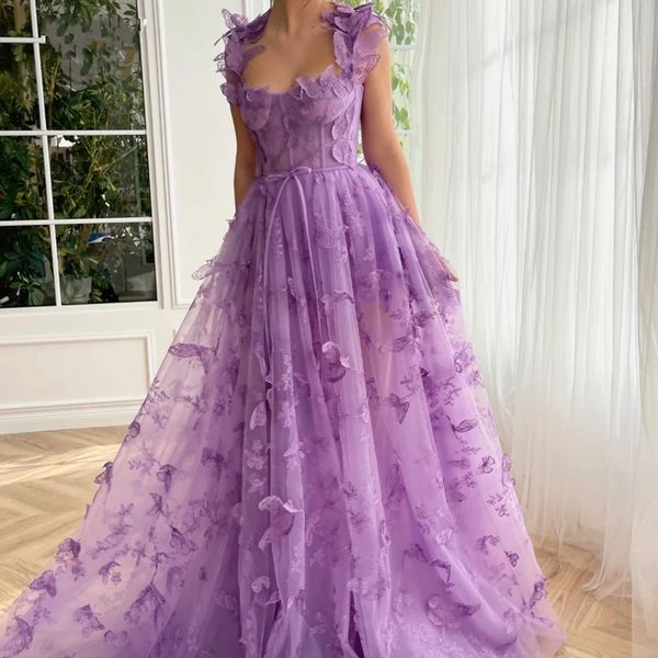 Abito da ballo con farfalle in pizzo 3D viola con scollo a cuore 2024 Senza spalline A-Line con spacco alto Abiti da cerimonia da sera con spettacolo di fata Robe De Soiree Arabo Dubai