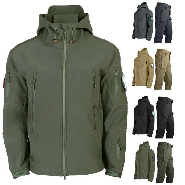 Giacca da corsa in softshell softshell da esterno Giacca da alpinismo imbottita antivento da tifoso militare da uomo 240124