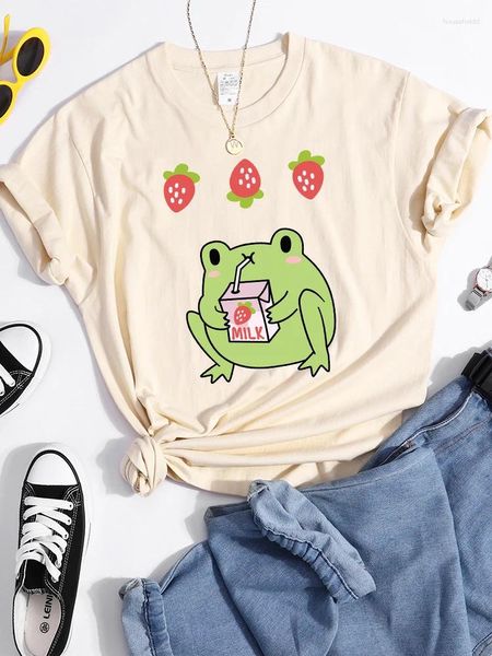 Mulheres Camisetas Sapo Verde que adora beber leite com sabor de morango Camisetas Mulheres Soft Cool T-shirt Esporte Verão Tee Street Hip Hop Crop