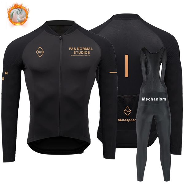 PNS Conjunto de roupas térmicas de inverno para ciclismo Conjunto de inverno Thermo Mens Ciclismo Outfit Mtb Bicicleta Roupas Ciclo Camisa Esporte Terno 240119