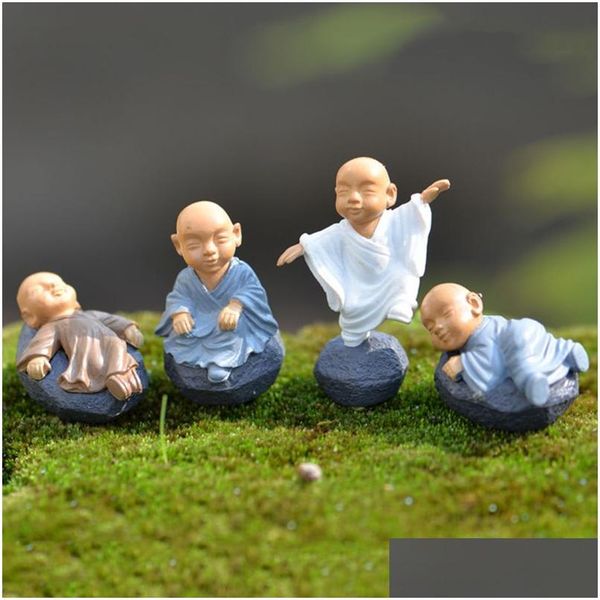 Decorações de jardim Kung Fu Cartoon Monk Figurines Mini Ornamentos Terrário Decoração Musgo Succent Micro Paisagem Resina Artesanato Crianças T Dhfao