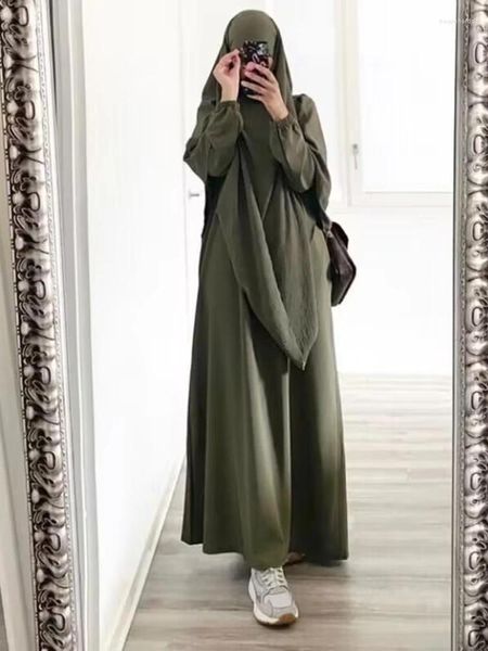Etnik Giyim Eid Müslüman Kadınlar Uzun Khimar Dua Giyim 2 Parça Set Abaya Elbise ve Başörtüsü Tam Kapak İslami Ramazan Kaftan Jilbab