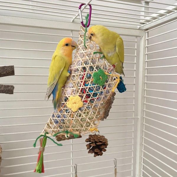 Outros suprimentos de pássaros Papagaio Mordida Brinquedos Escalando Forrageamento Mastigando Brinquedo Colorido Papel Shredder Bambu Tecido para Lovebirds Cockatiels Budgies