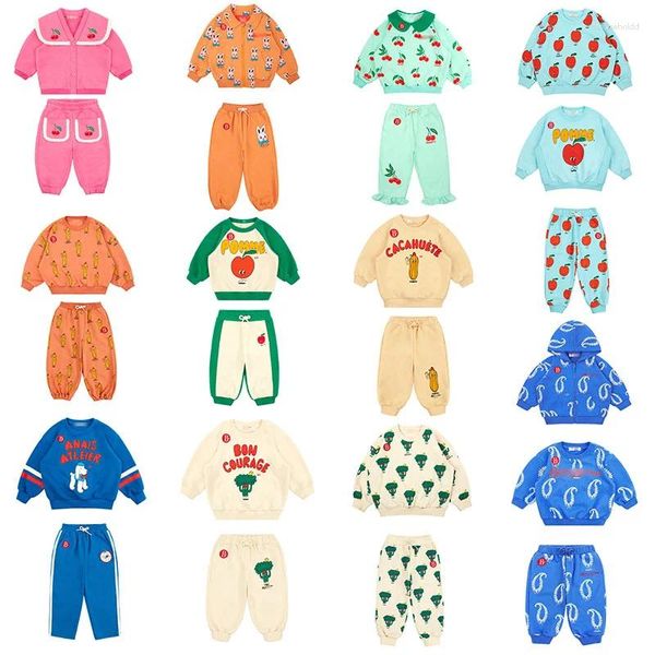 Set di abbigliamento Abbigliamento per bambini Marchio coreano 2024 Primavera Bambino Ragazzi Felpa Cartoon Pantaloni Baby Girl Outfit Set Tops carini Capispalla per bambini