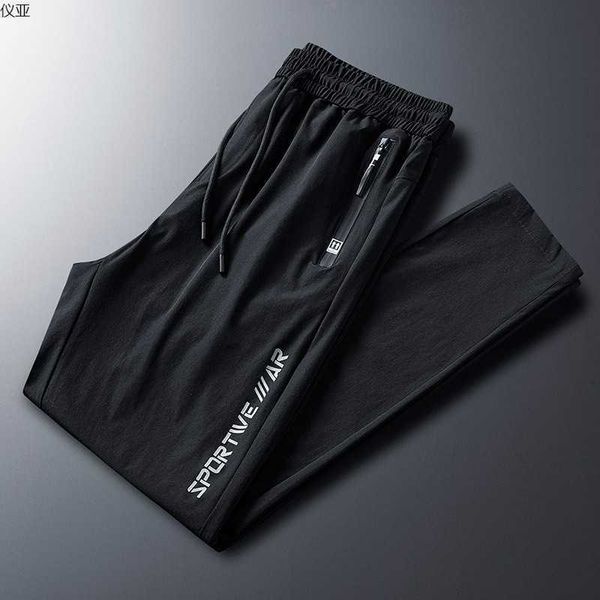 Pantaloni elastici estivi da uomo Slim Trend coreano Sport Casual Seta ghiacciata Traspirante Asciugatura rapida