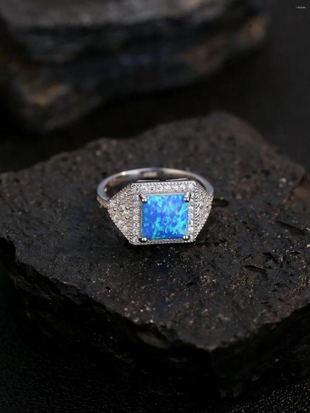 Clusterringe Einfacher klassischer Ring für Damen aus Sterlingsilber 925 mit glänzendem Zirkon und strahlend blauem Opal