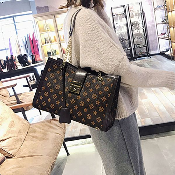 Novo japonês na moda e capaz feminino impresso tote grande capacidade bolsa de ombro portátil para mulher 2024 78% de desconto na loja atacado