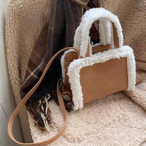 Sacos de noite Inverno Francês Pequeno Quadrado Saco Mulheres Retro Pelúcia Mini Crossbody Bag Fluffy Bolsa De Ombro Qualidade Matte Fur Tote Senhoras Bolsas