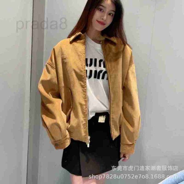 Jaquetas Femininas Designer Miao Família 24 Novo Outono e Inverno Corduroy Lapela Carta Bordada Casaco Casaco Shenzhen Nanyou Wear Penny Edition QVWB