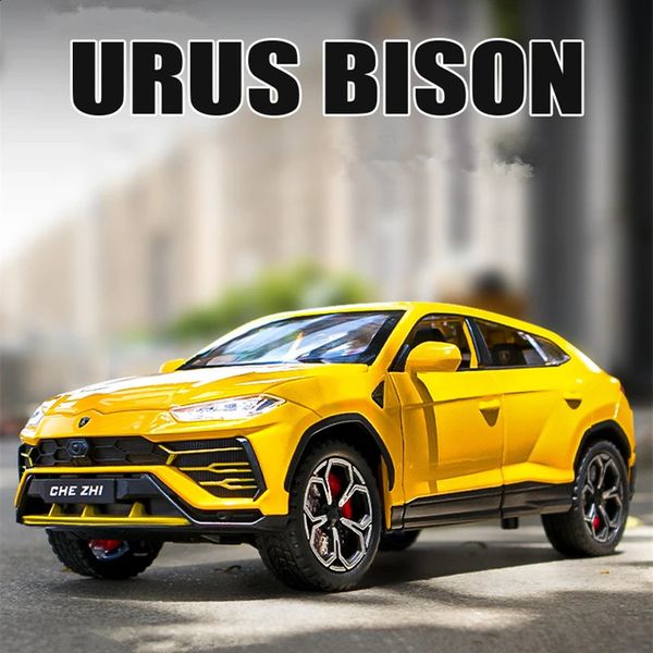 1 24 Urus Bison SUV SUV Alloy Sports Car Modelo Diecasts Metal Off-Road Modelo de carro Modelo de carro Som e Light Kids Toys Presente 240129