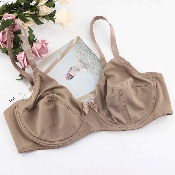 Sutiãs Bras PariFairy Cor Sólida Plus Size 36-52 D E F Cup Mulheres Sutiã Intimate Underwear Confortável Cobertura Completa Lingerie Top YQ240203